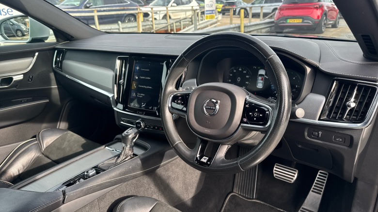 Volvo S90 2.0 D4 R DESIGN 4dr Geartronic Diesel Saloon